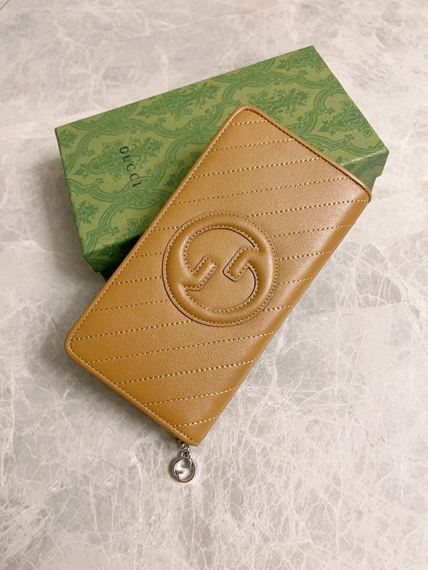 グッチ財布 レプリカ正面デザイン